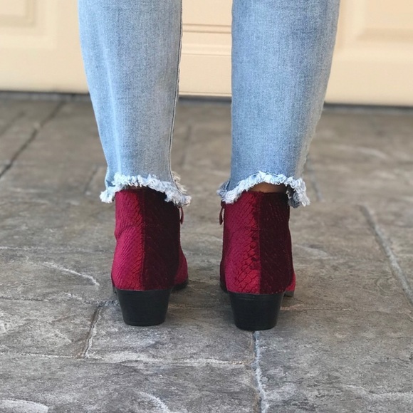 Red Velvet Snake Textured V-Top Asymmetrical Boots - Picture 5 of 5